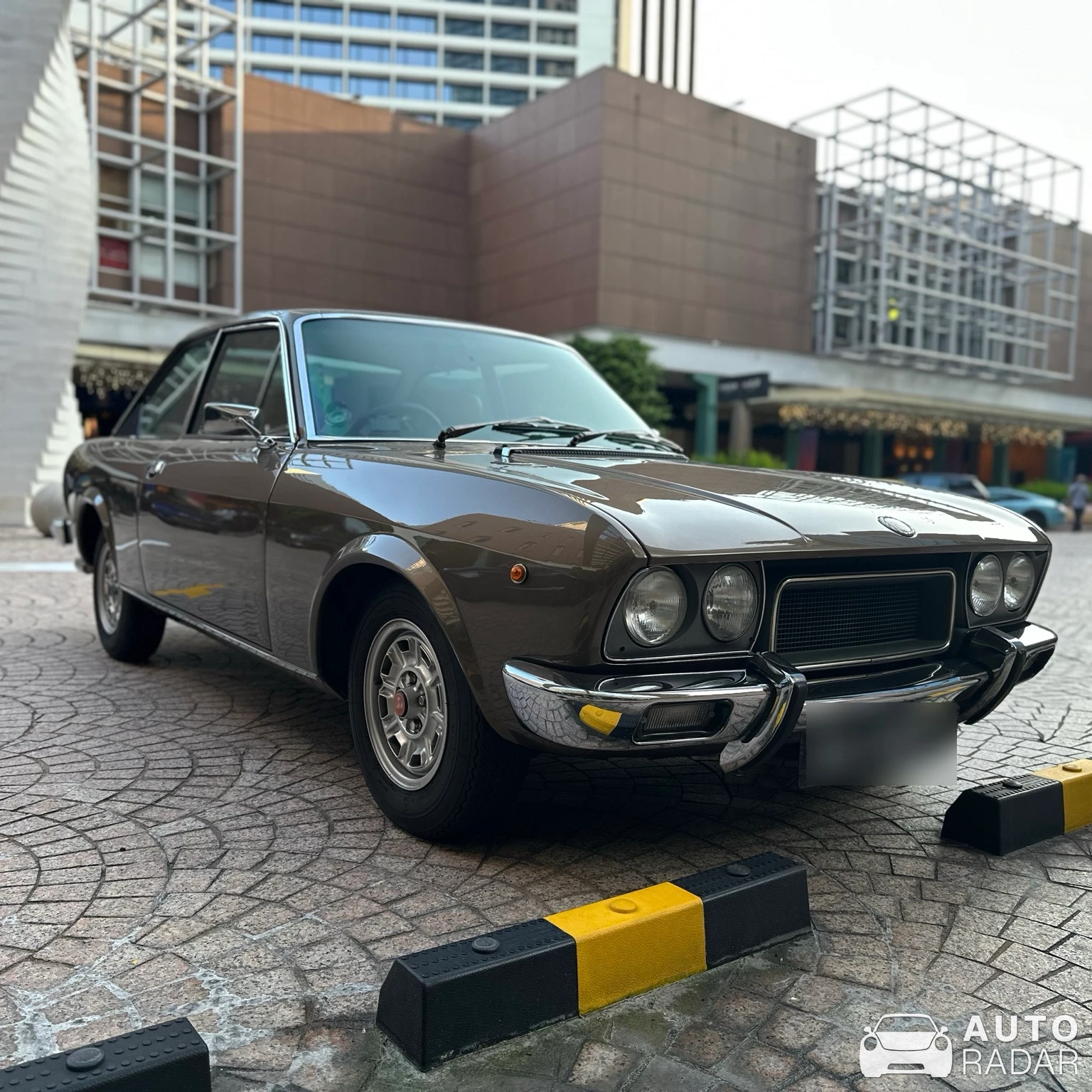 Fiat 124 Sport spotted in Singapore