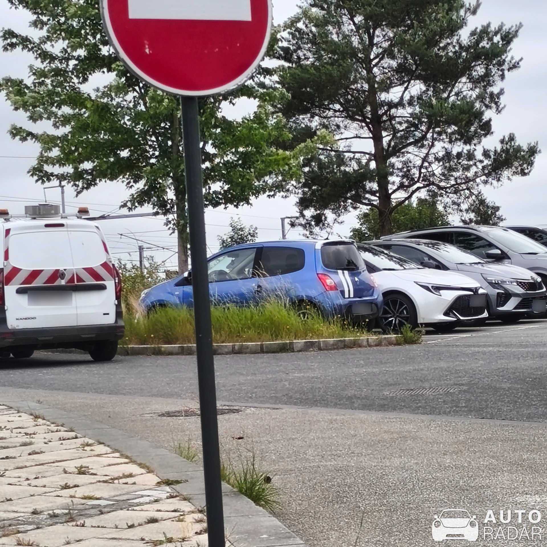 Renault Twingo RS spotted in Morlaix