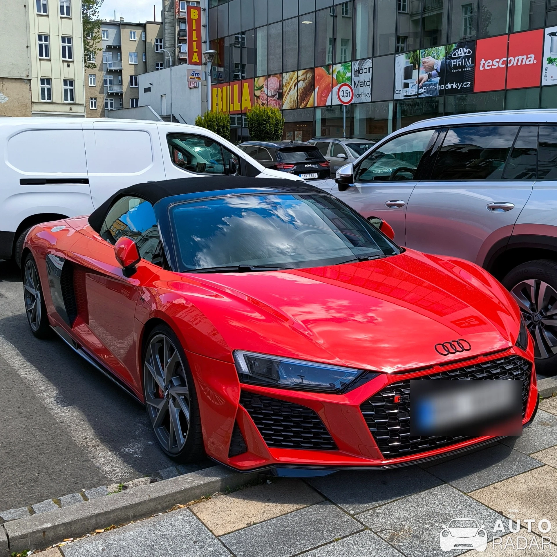Audi R8 V10 Spyder 2019 spotted in Ostrava