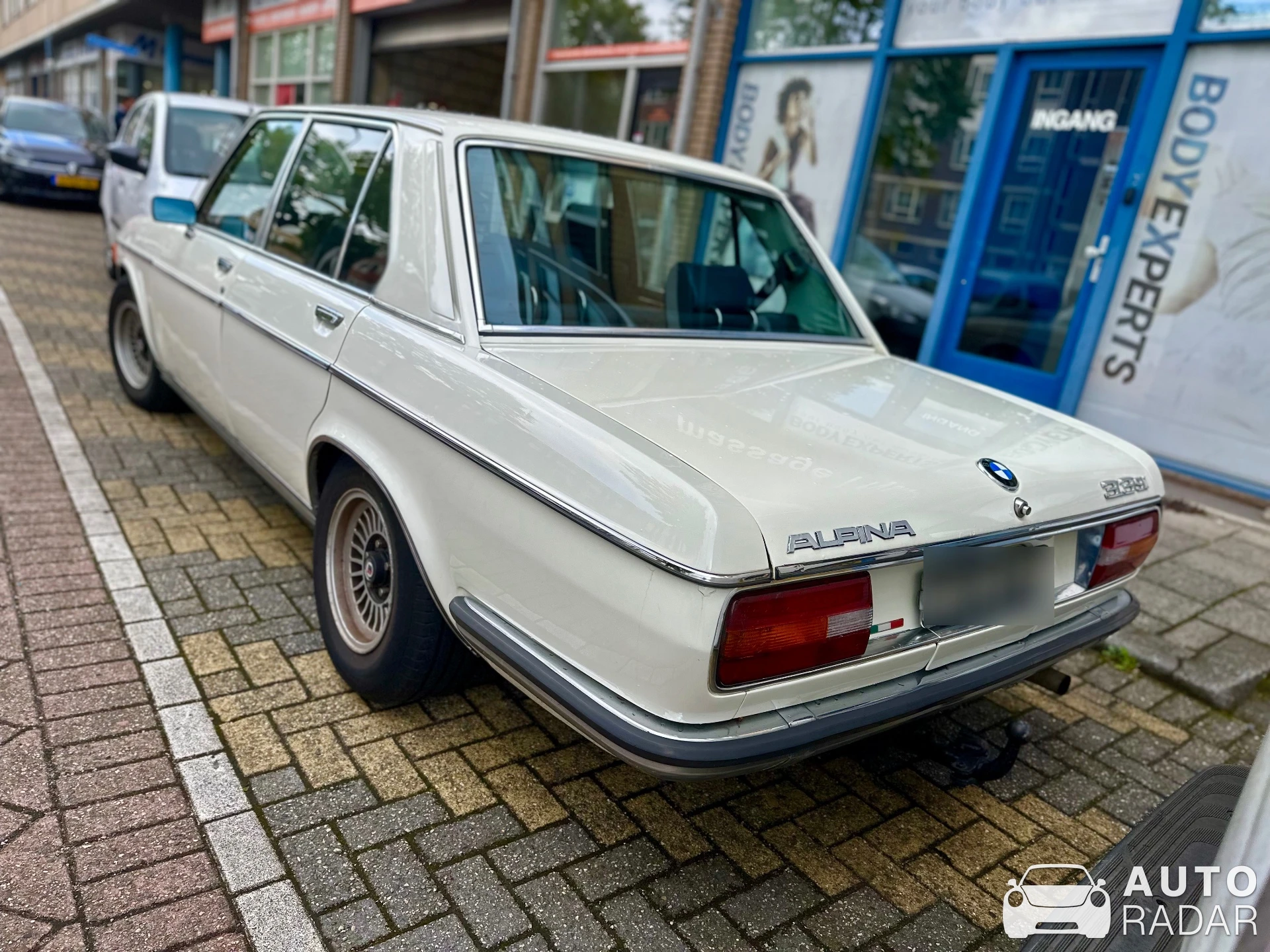 BMW 3.3Li E3 spotted in Rotterdam