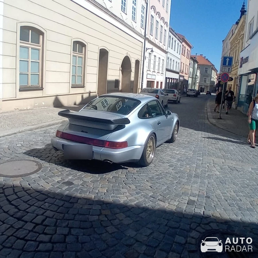 Porsche 964 Turbo 3.3 spotted in Okres Znojmo, Czechia