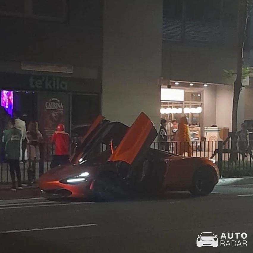 McLaren 720S spotted in Şişli, Türkiye