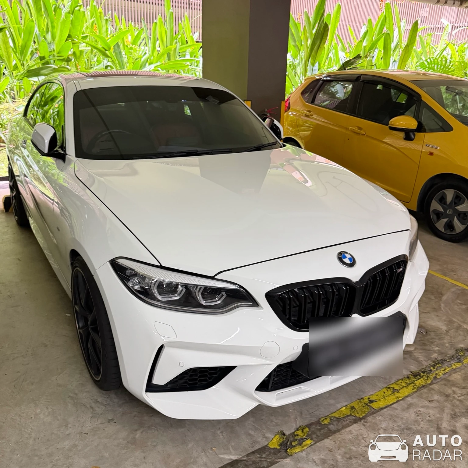 BMW M2 F87 Coupé Competition spotted in Singapore, 싱가포르