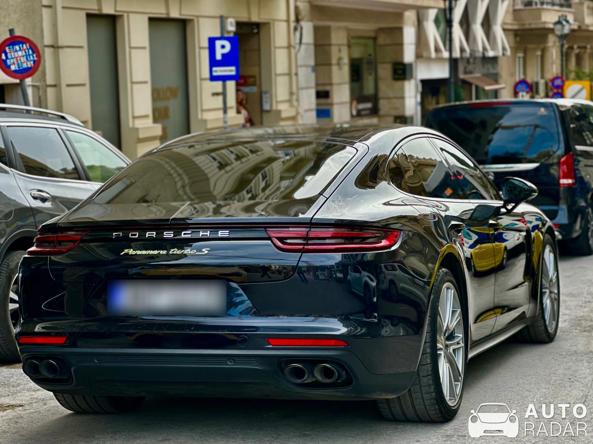 Porsche Panamera Turbo S E-Hybrid spotted in Athina