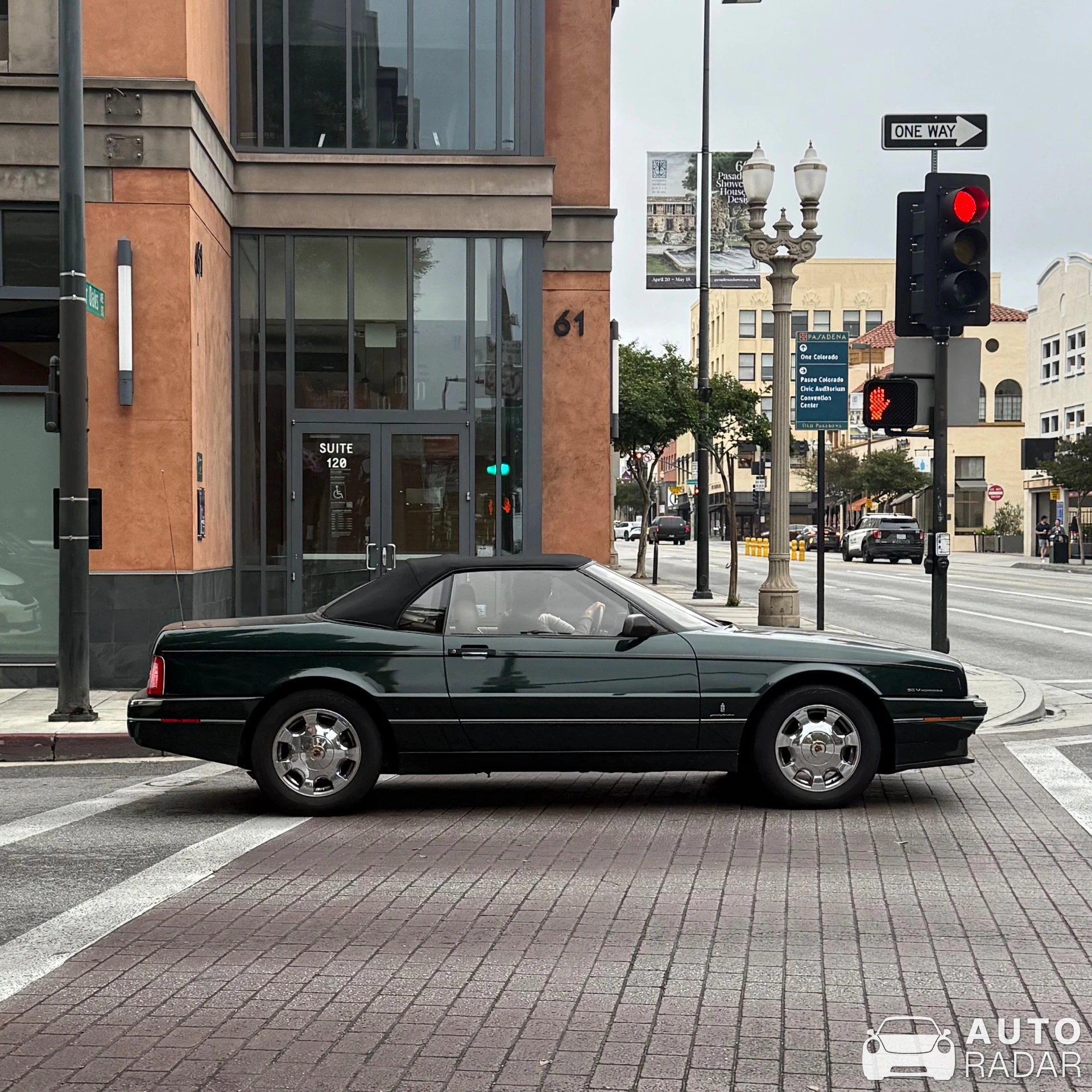 Cadillac Allanté spotted in Pasadena