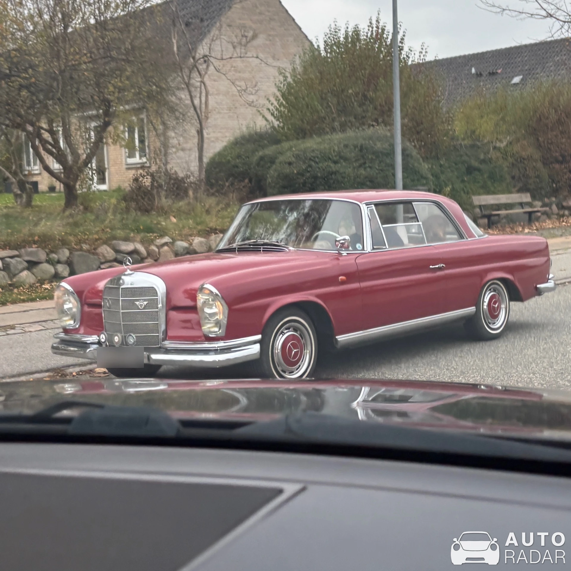 Mercedes-Benz 220 SE spotted in Virum, Danmark