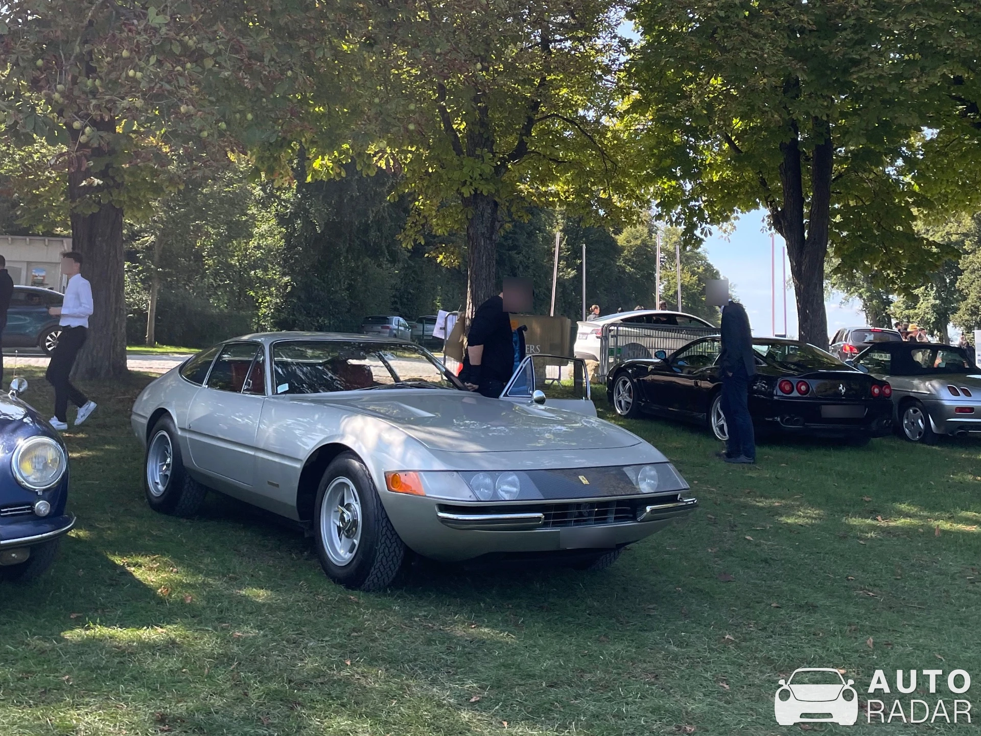 Ferrari 365 GTS/4 Daytona spotted in Chantilly, France