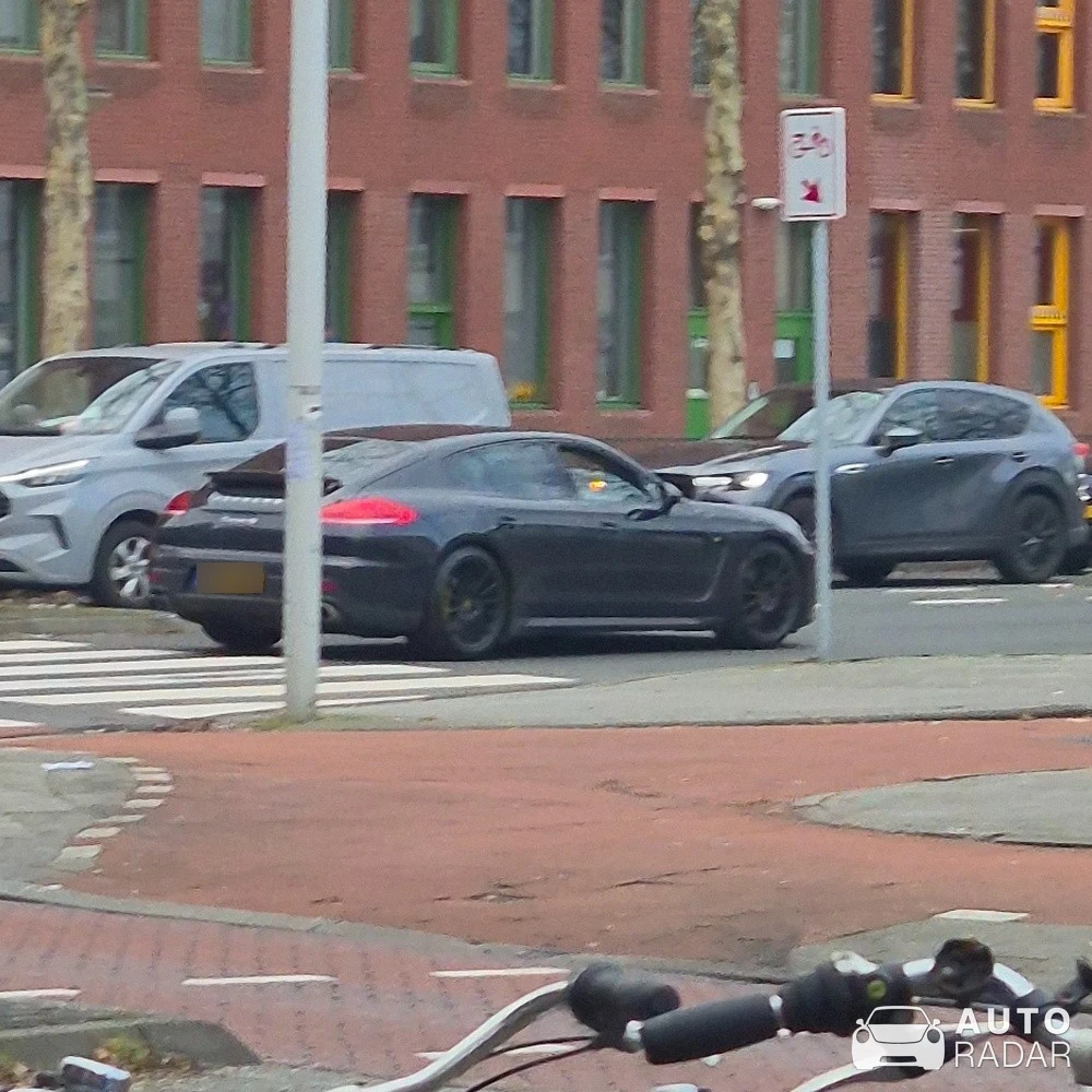 Porsche 970 Panamera 4 spotted in Amsterdam, Netherlands