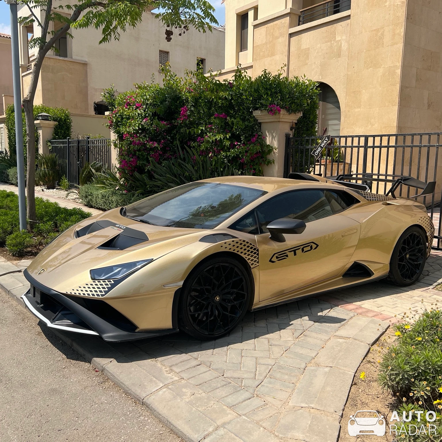 Lamborghini Huracán LP640-2 STO spotted in Cairo