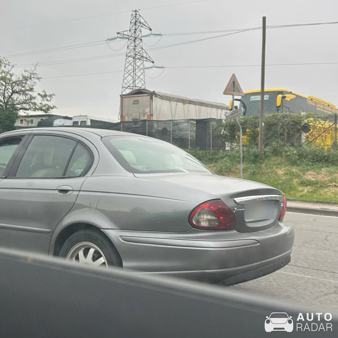 Jaguar X-TYPE spotted in Firenze