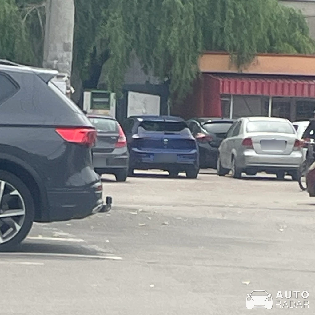 Volkswagen Golf 8 R Variant spotted in Brăila