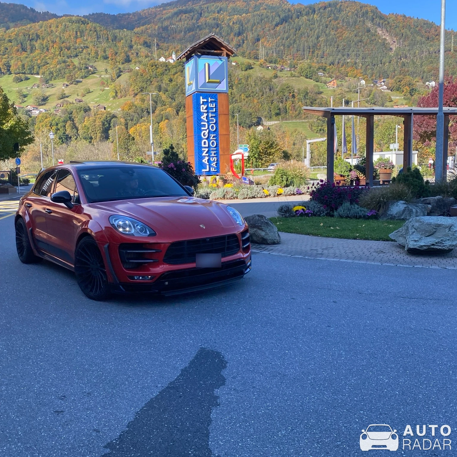 Porsche Macan Turbo Hamann spotted in Landquart