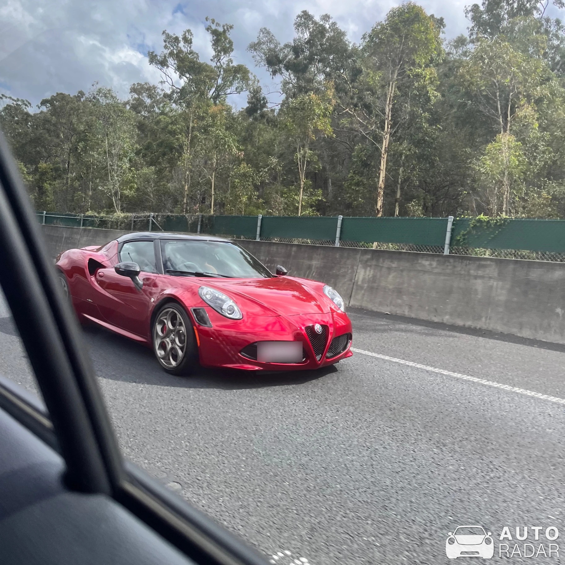 Alfa Romeo 4C Coupé Competizione spotted in Milton