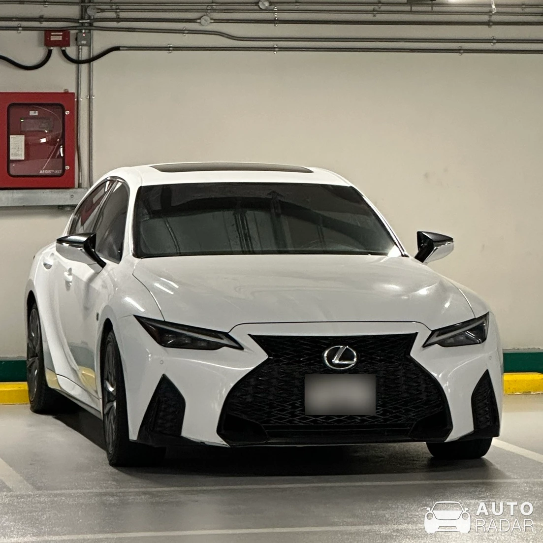 Lexus IS 500 F SPORT spotted in Dubai