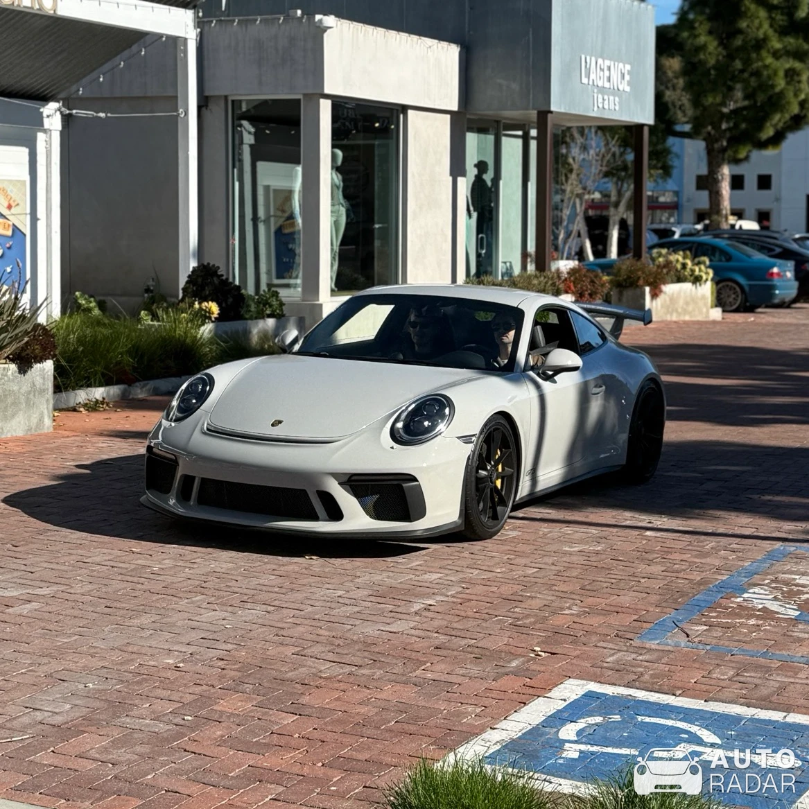 Porsche 991 GT3 MkII spotted in Malibu, United States