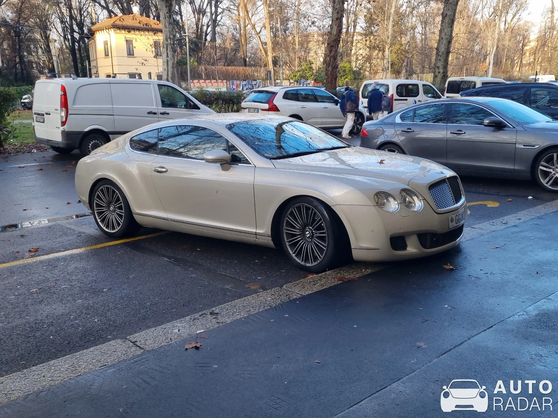 Bentley Continental GT spotted in Milano, Italy
