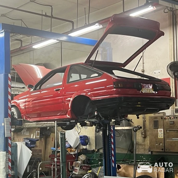 Toyota Sprinter Trueno GT-Apex AE86 spotted in Singapore