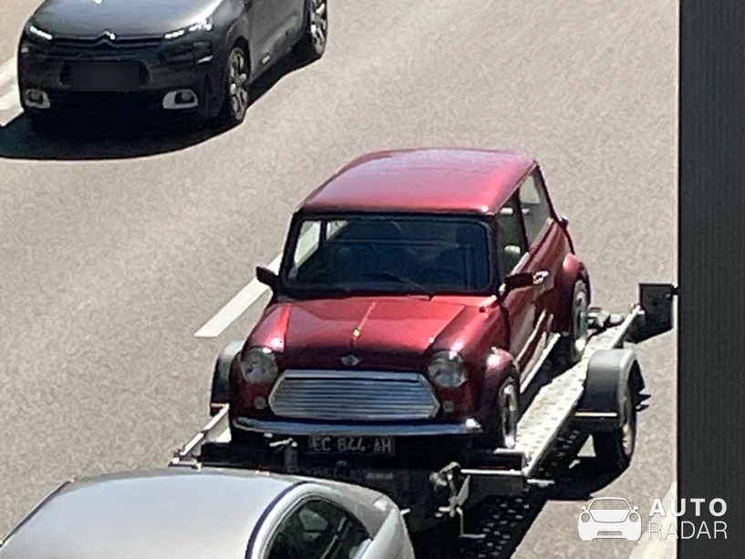 Rover Mini Cooper MkVI spotted in Dommartin-lès-Toul