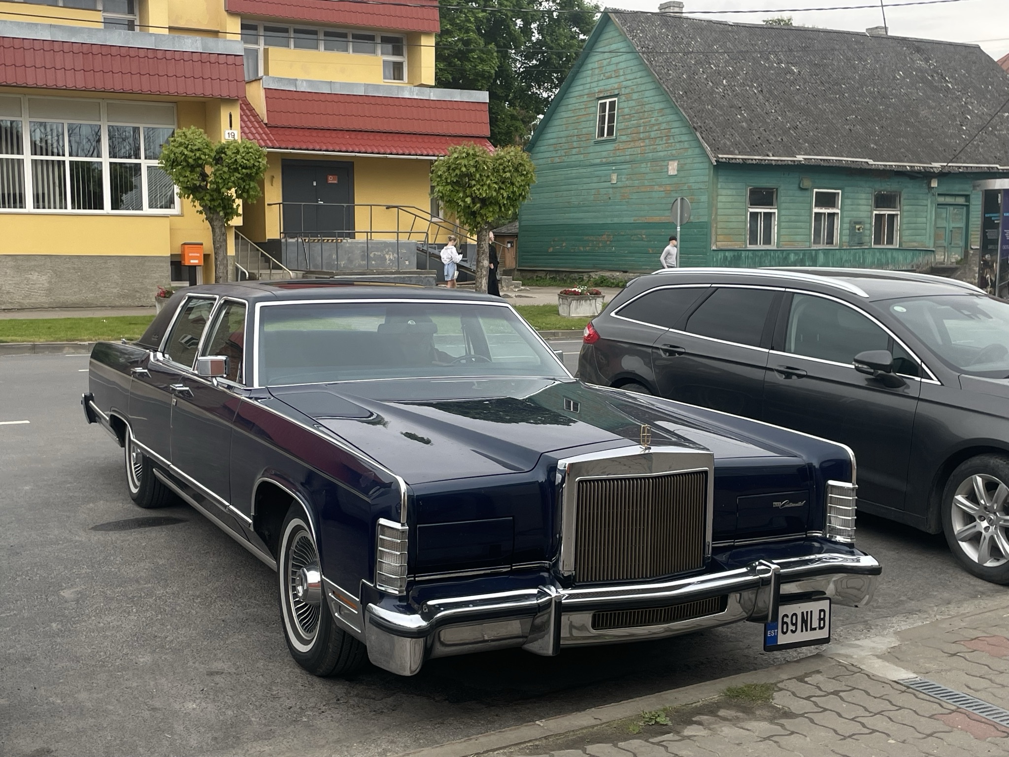 Lincoln Continental Town Car