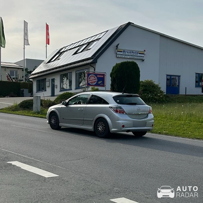 Opel Astra OPC spotted in Zwönitz