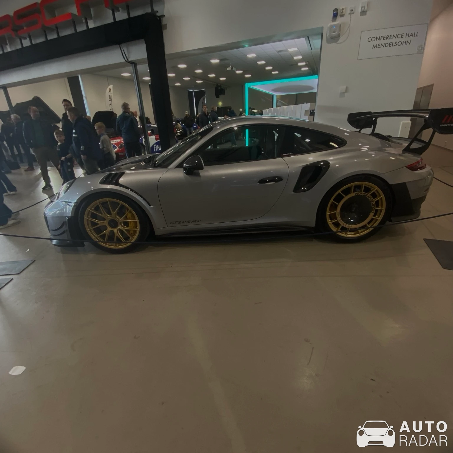 Porsche 991 GT2 RS MR spotted