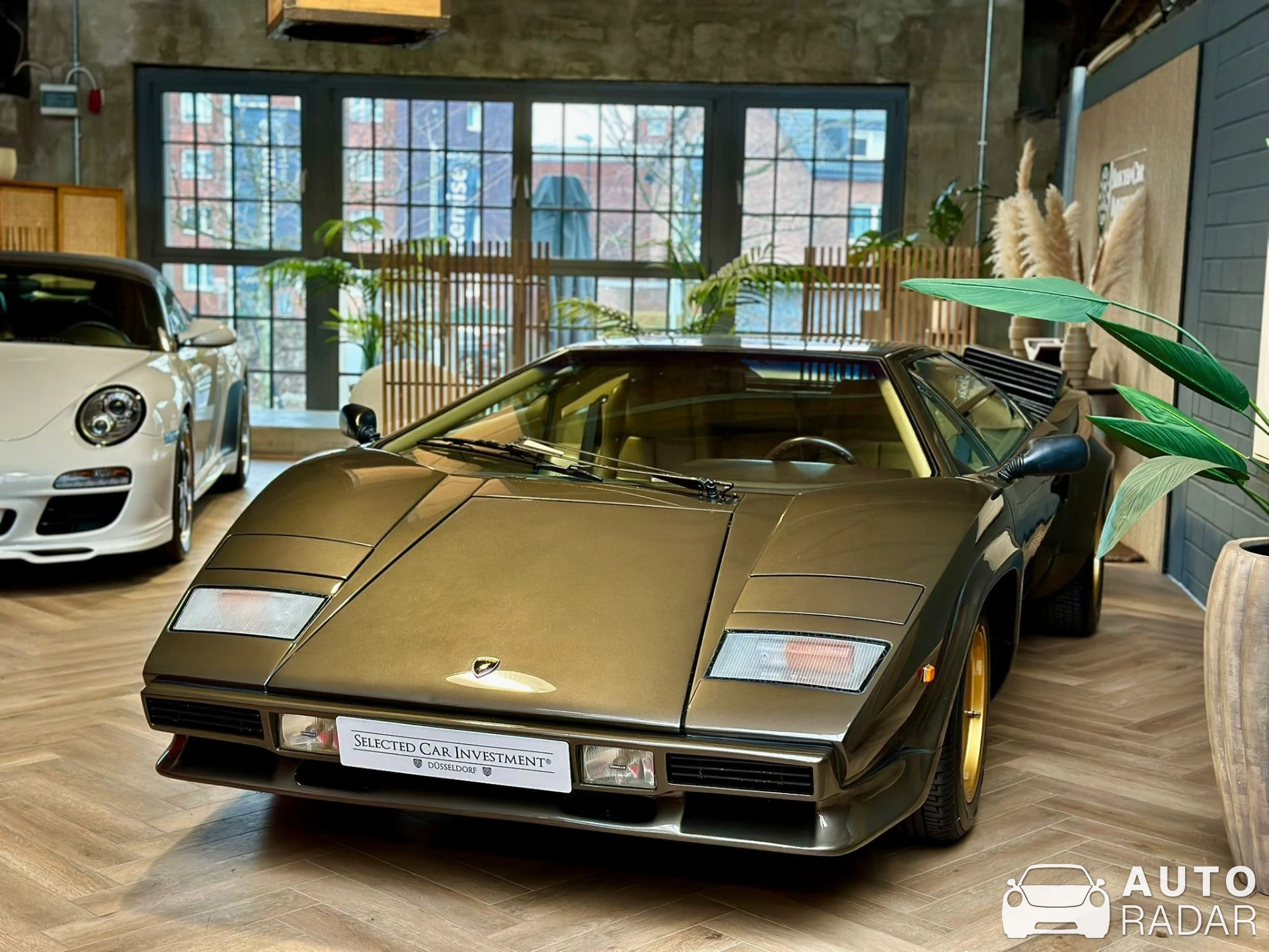 Lamborghini Countach LP5000 S spotted in Düsseldorf, Germany