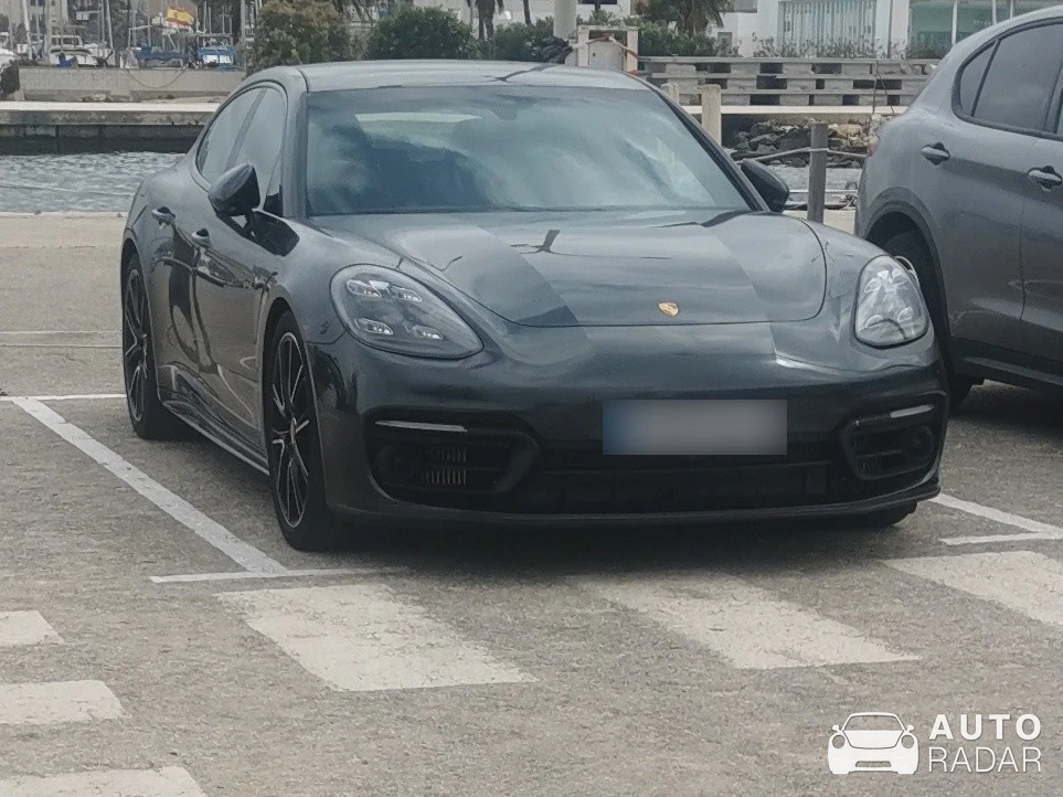 Porsche 971 Panamera Turbo spotted in Dénia