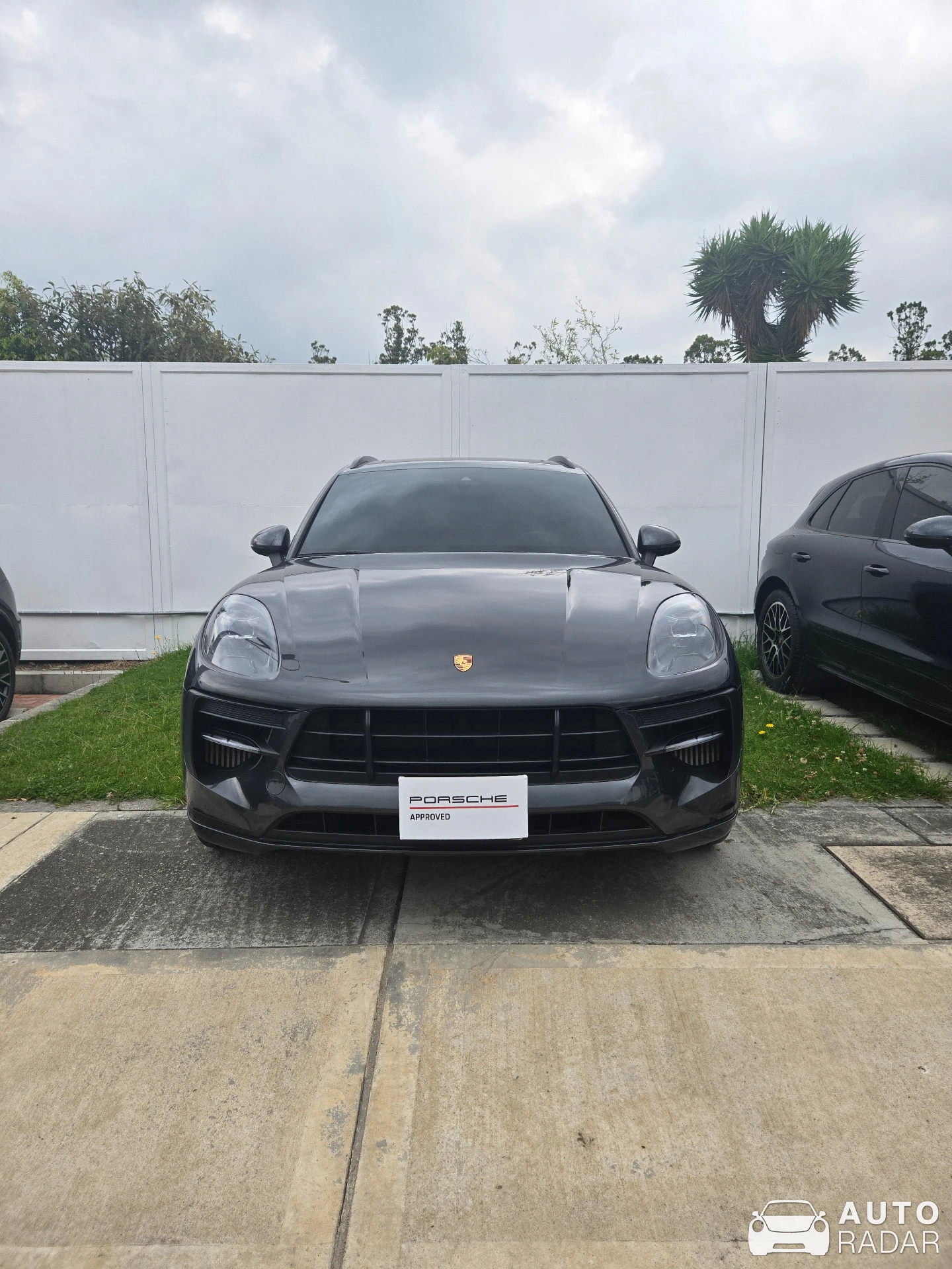 Porsche Macan spotted in Bogotá, Colombia