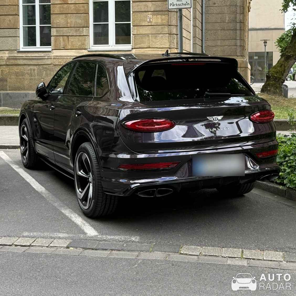 Bentley Bentayga Speed 2021 spotted in Düsseldorf