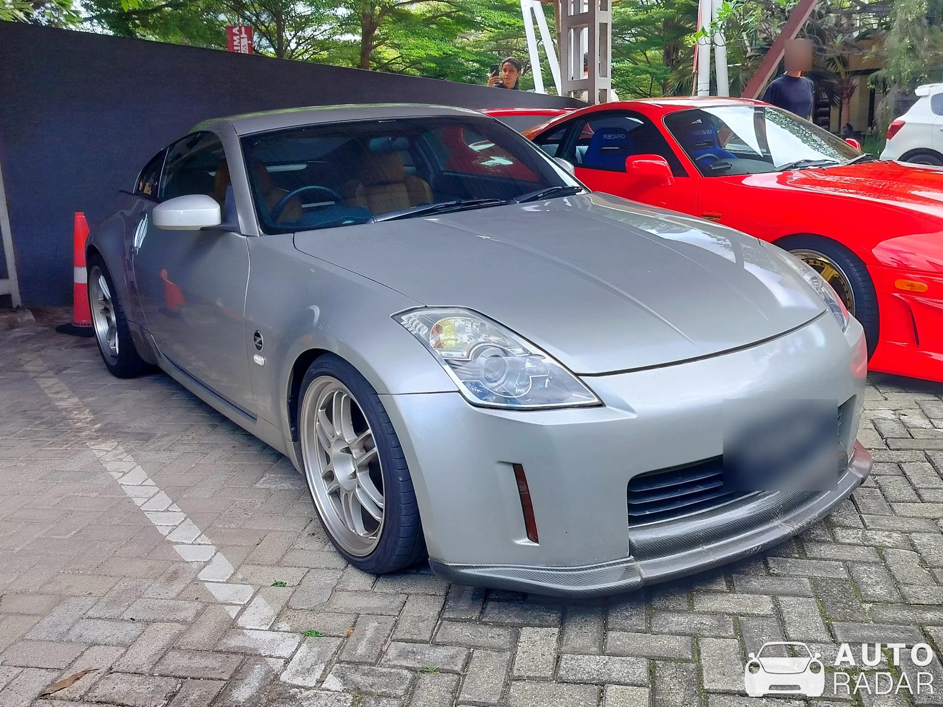 Nissan 350Z spotted in South Jakarta City, Indonesia