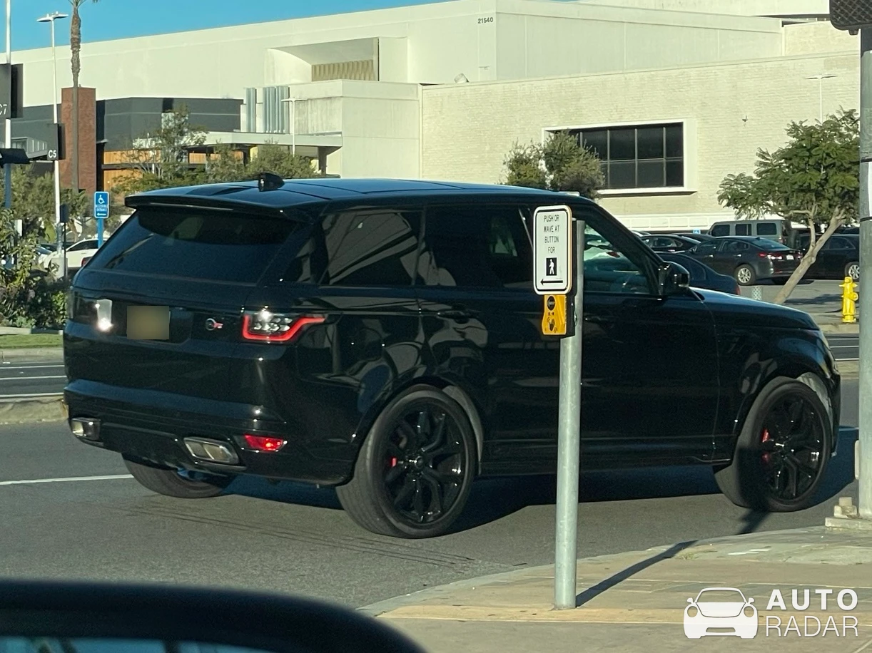 Land Rover Range Rover Sport SVR 2018 Carbon Edition spotted in Torrance