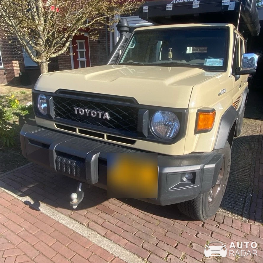 Toyota Land Cruiser 70 spotted in Heiloo