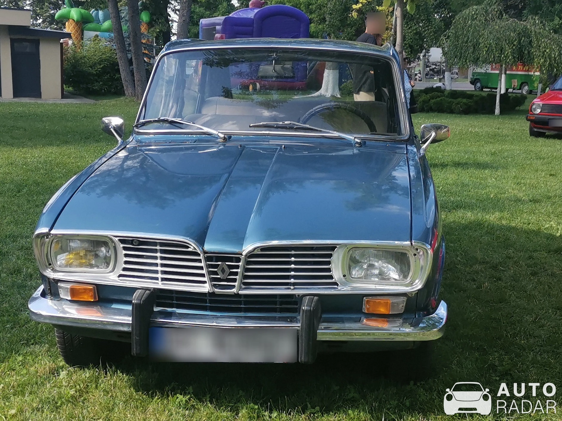 Renault 16 spotted in Bacău