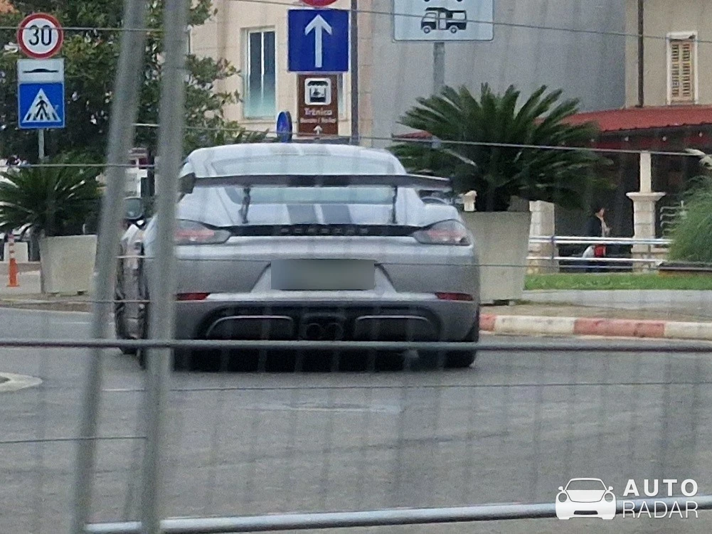 Porsche 718 Cayman GT4 spotted in Umag, Croatia
