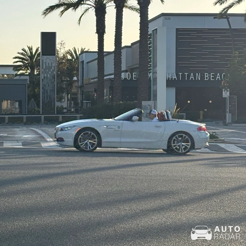 BMW Z4 M Roadster spotted in Manhattan Beach, United States