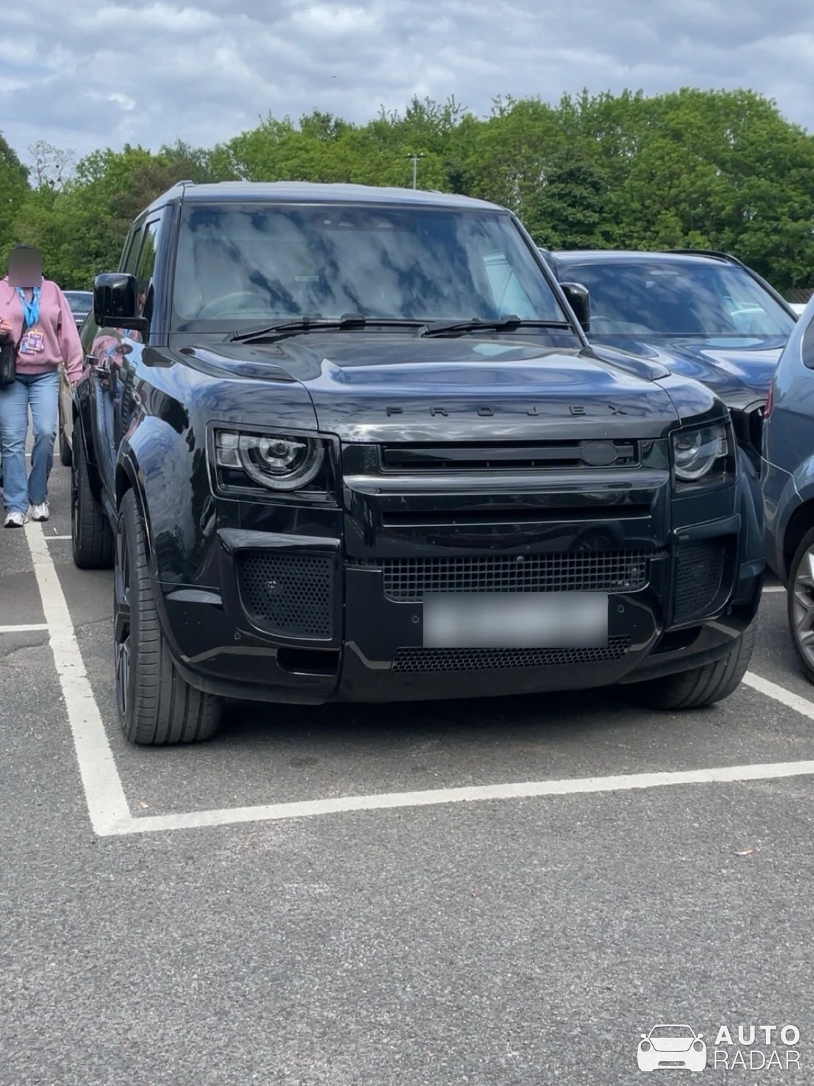 Land Rover Defender 110 Projex spotted in England, United Kingdom