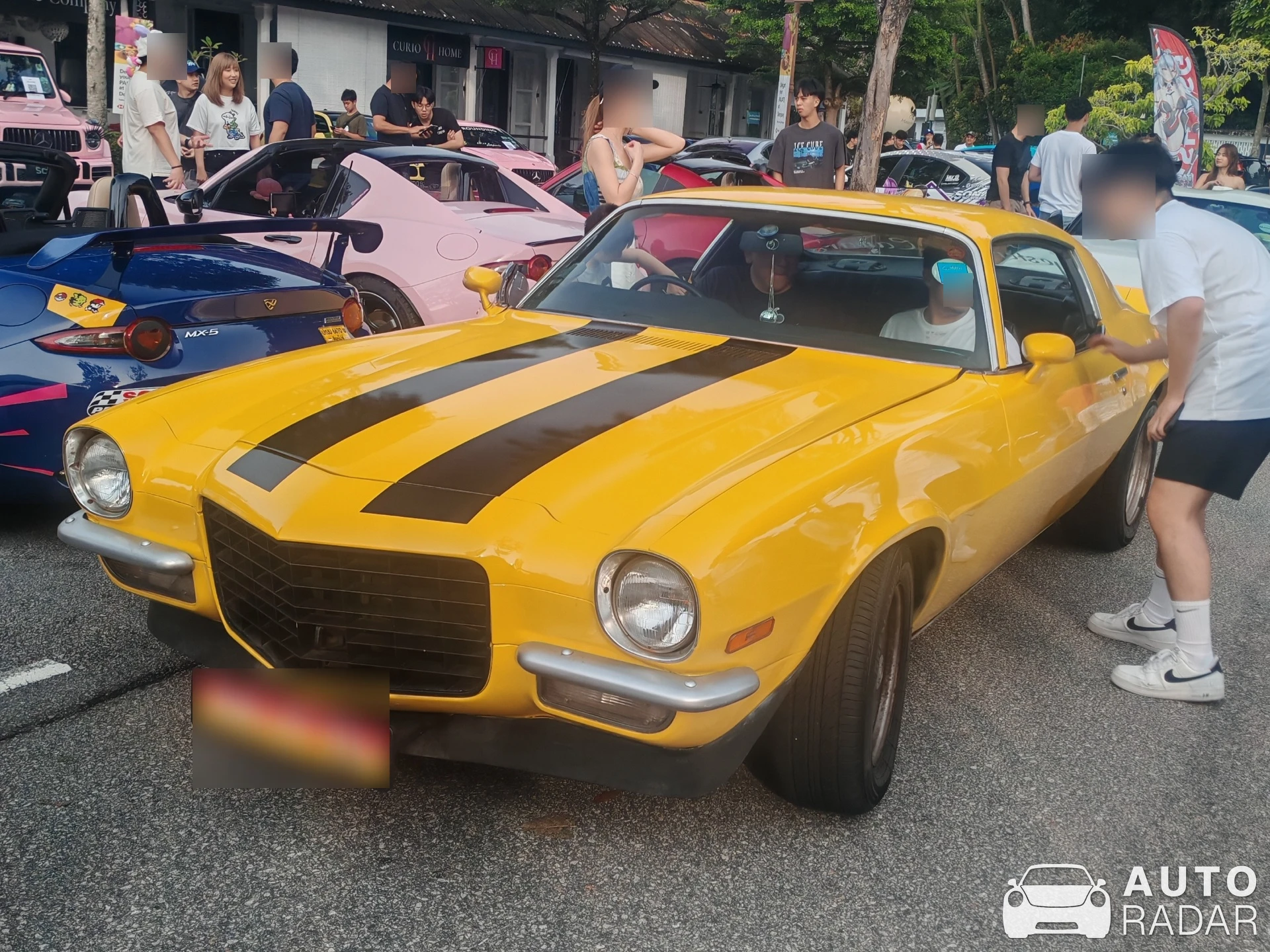 Chevrolet Camaro RS spotted in Singapore, Singapore