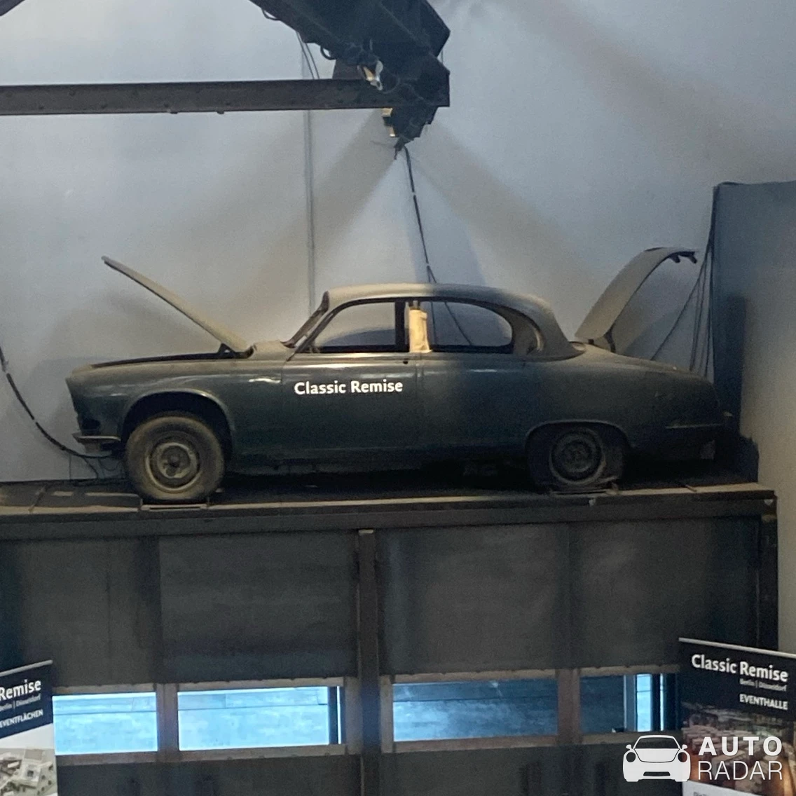 Jaguar 420 spotted in Düsseldorf, Deutschland