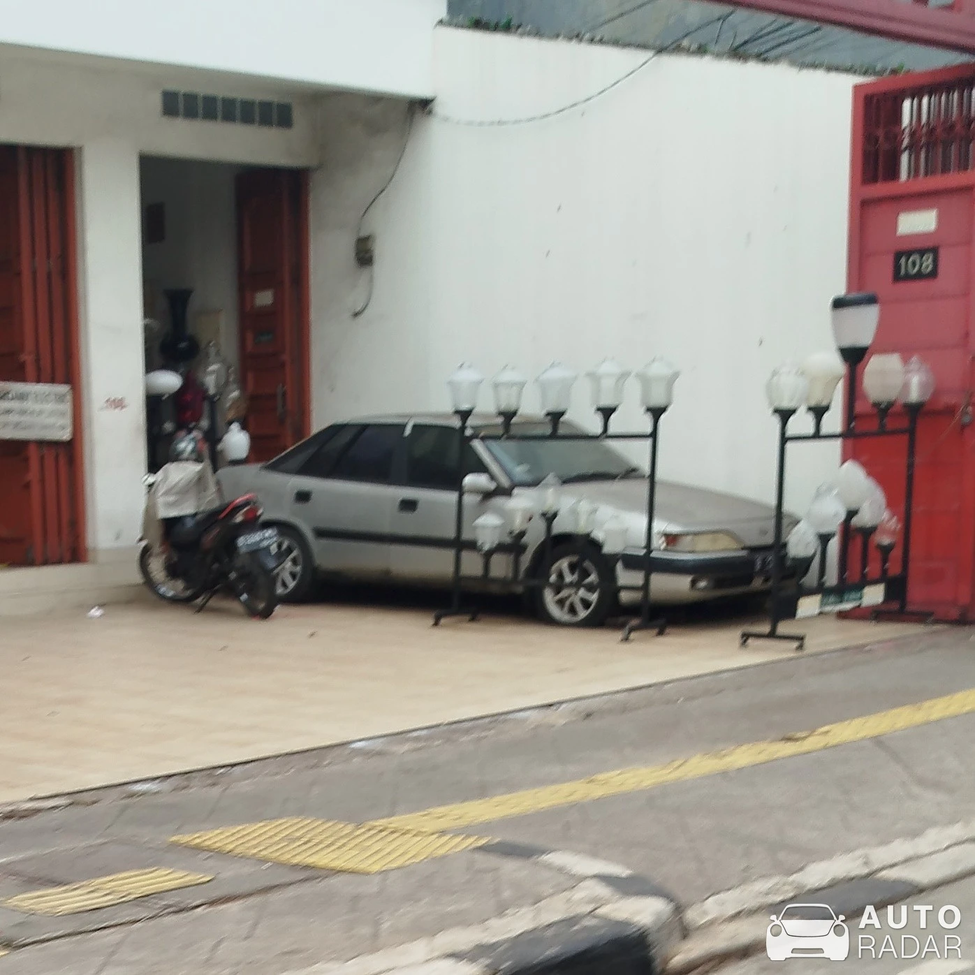 Daewoo Esperro spotted in Jakarta