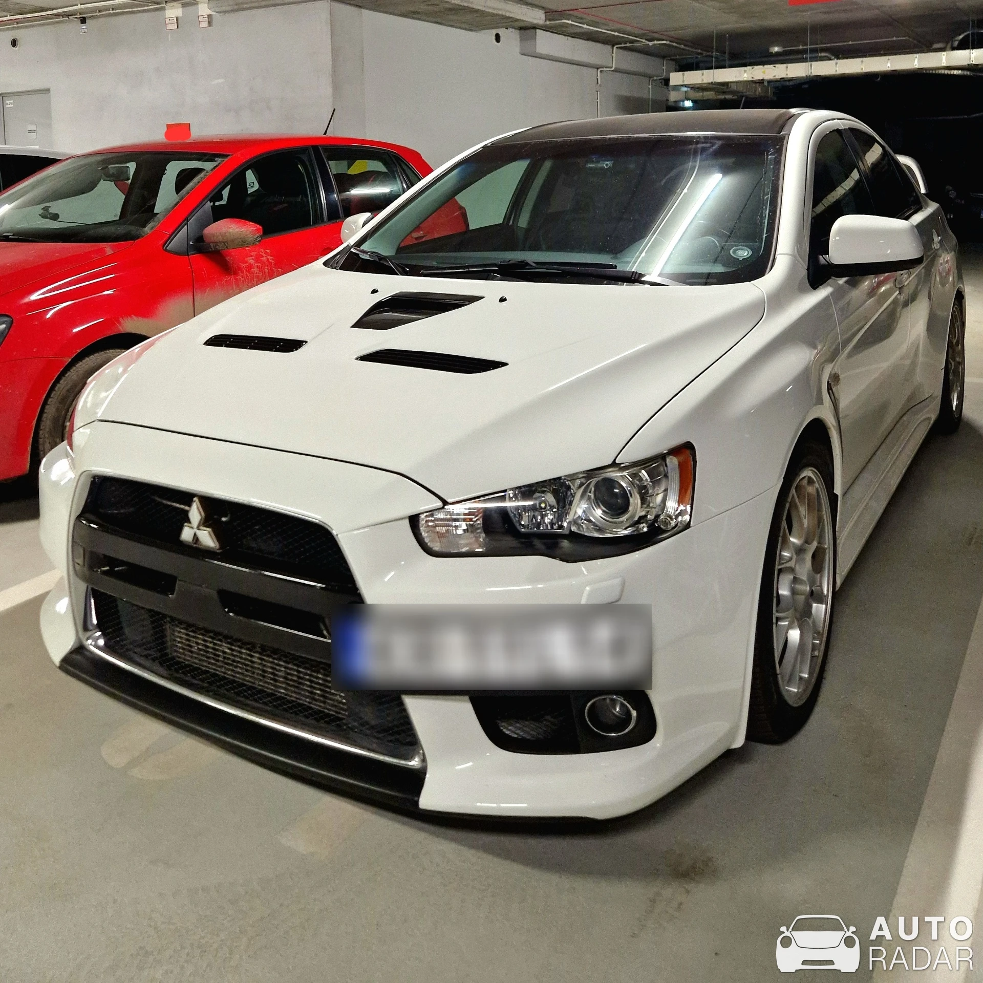 Mitsubishi Lancer Evolution X MR spotted in Kraków