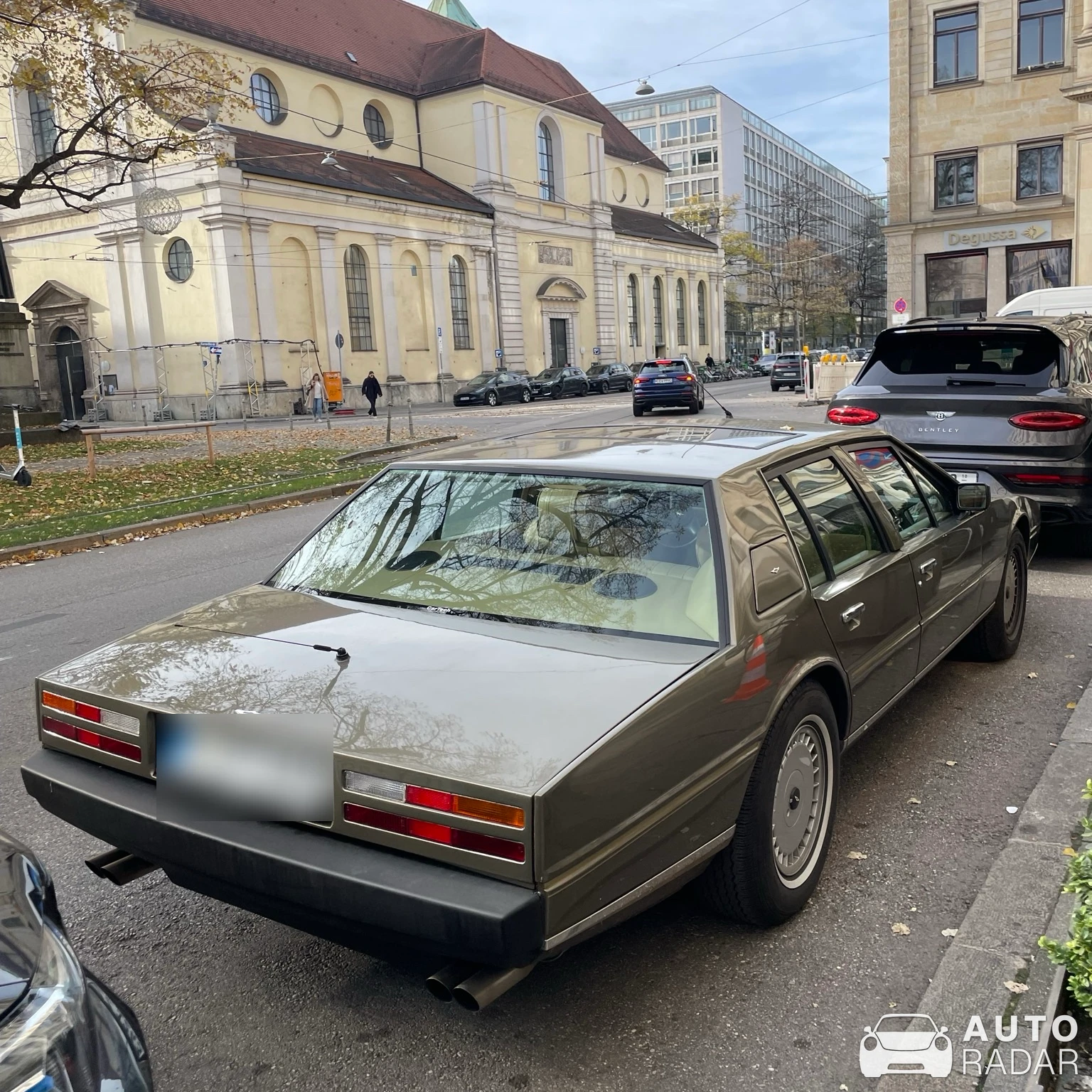 Aston Martin Lagonda Series 2 spotted in München