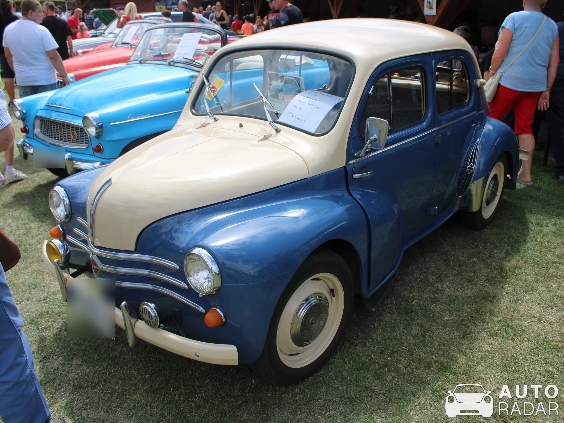 Renault 4CV spotted in Skalice