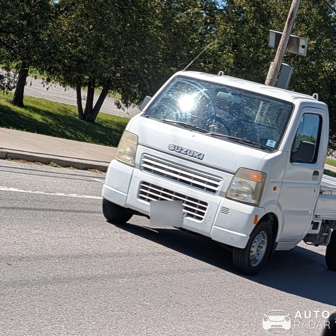 Suzuki Carry spotted in Almonte