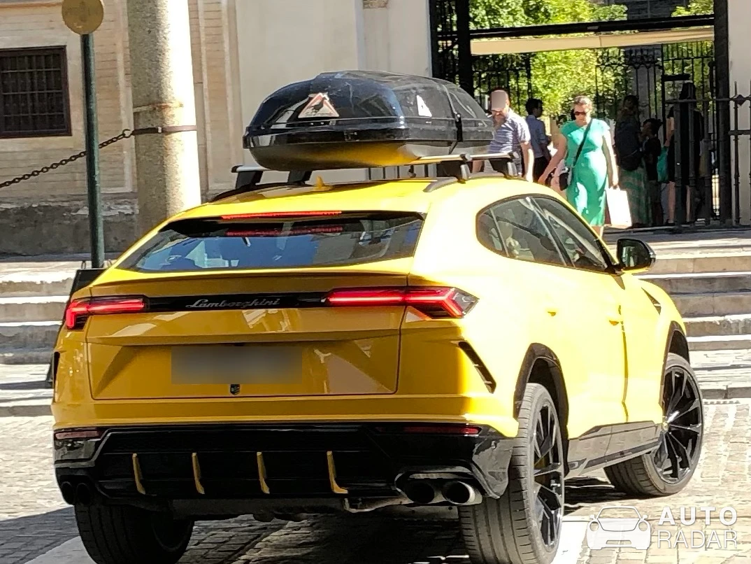 Lamborghini Urus spotted in Sevilla, Espagne