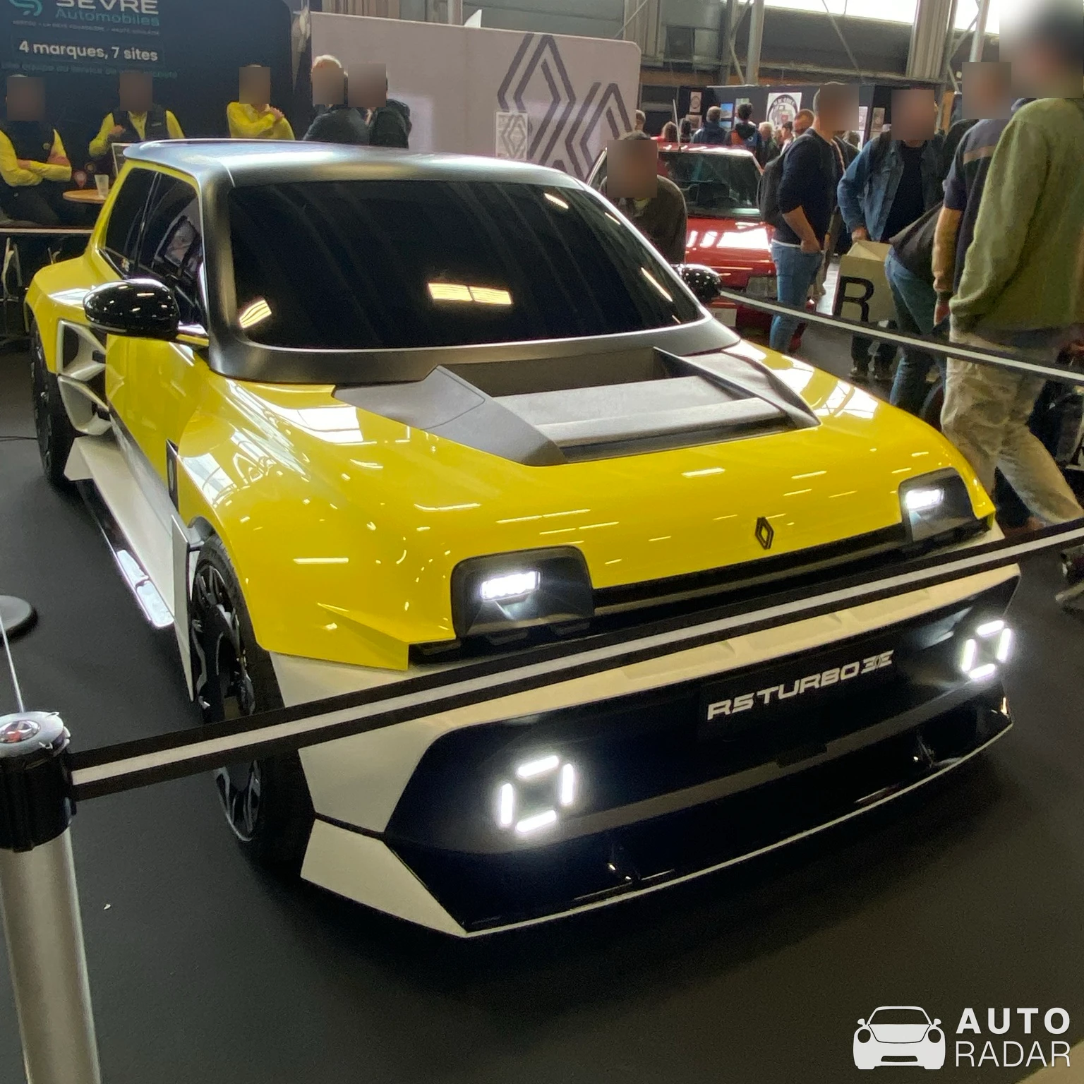 Renault 5 Turbo 3E spotted in Nantes