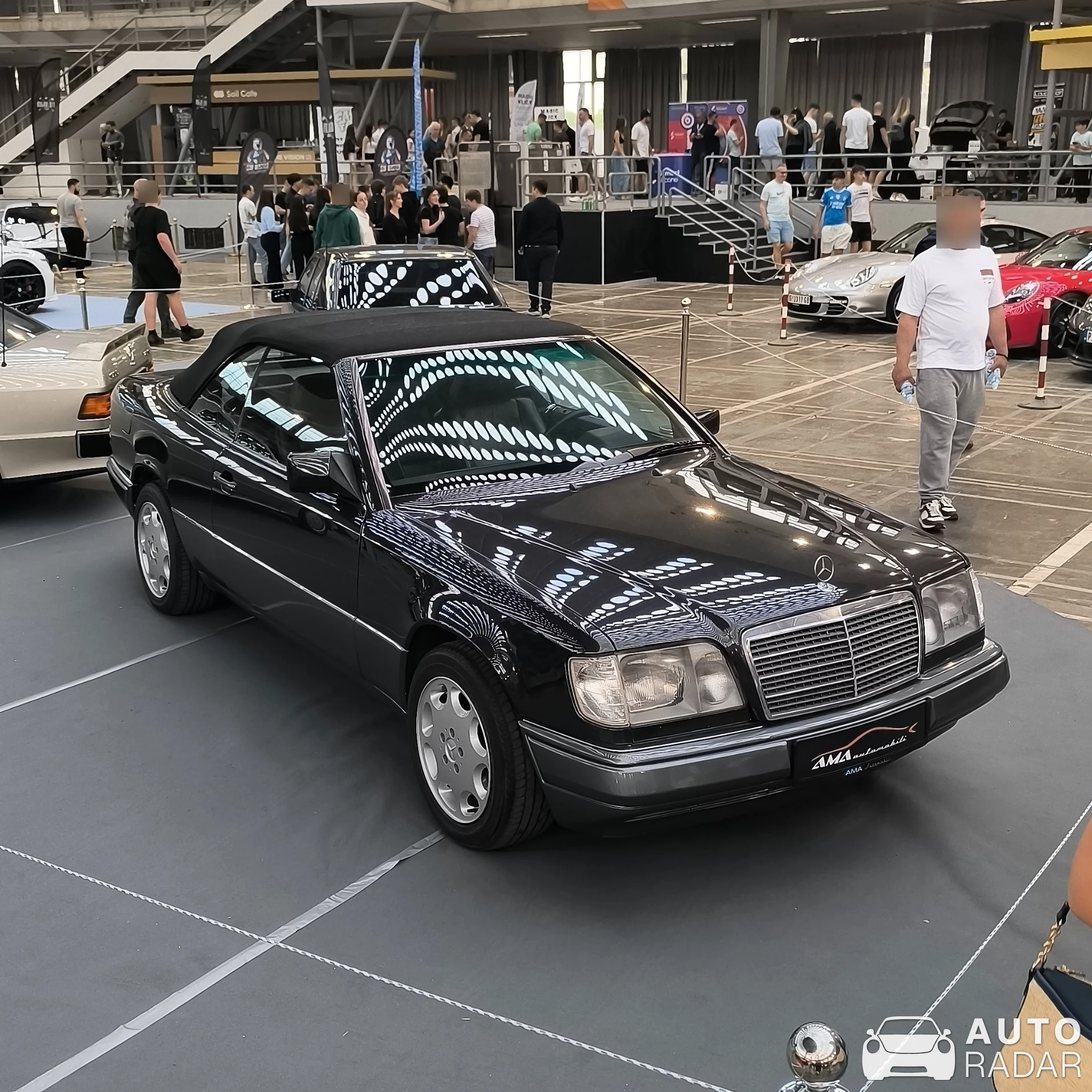 Mercedes-Benz E-Klasse Cabriolet A124 spotted in Belgrade