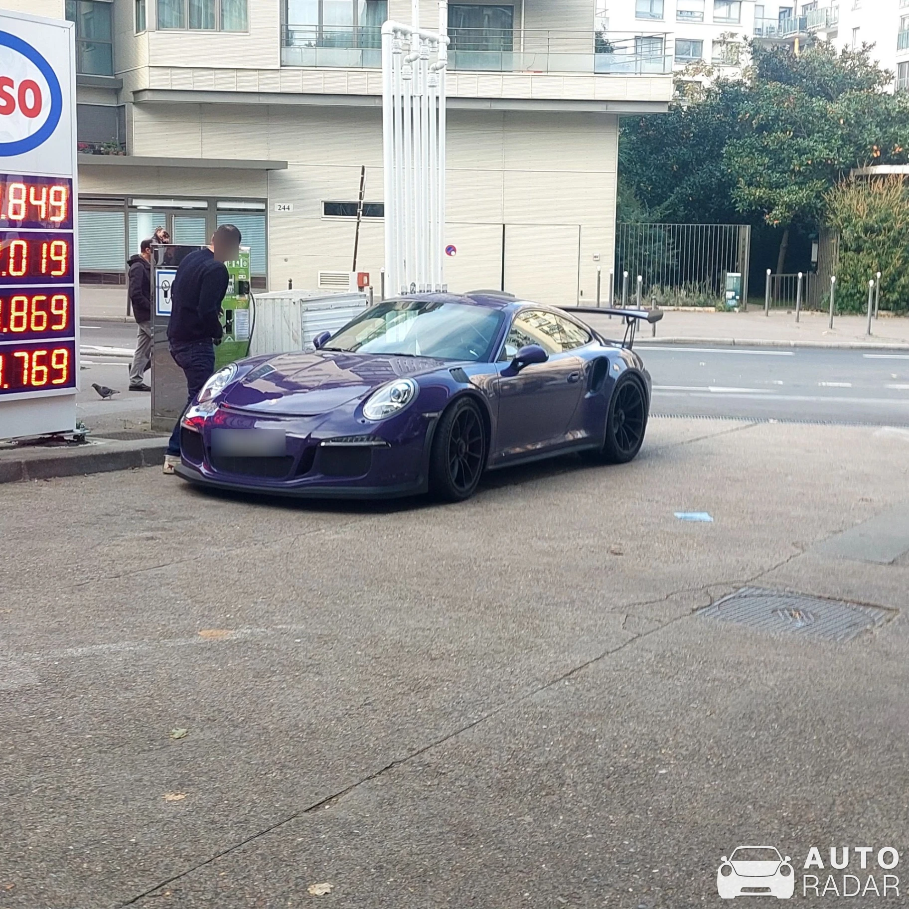 Porsche 991 GT3 RS MkI spotted in Paris, France