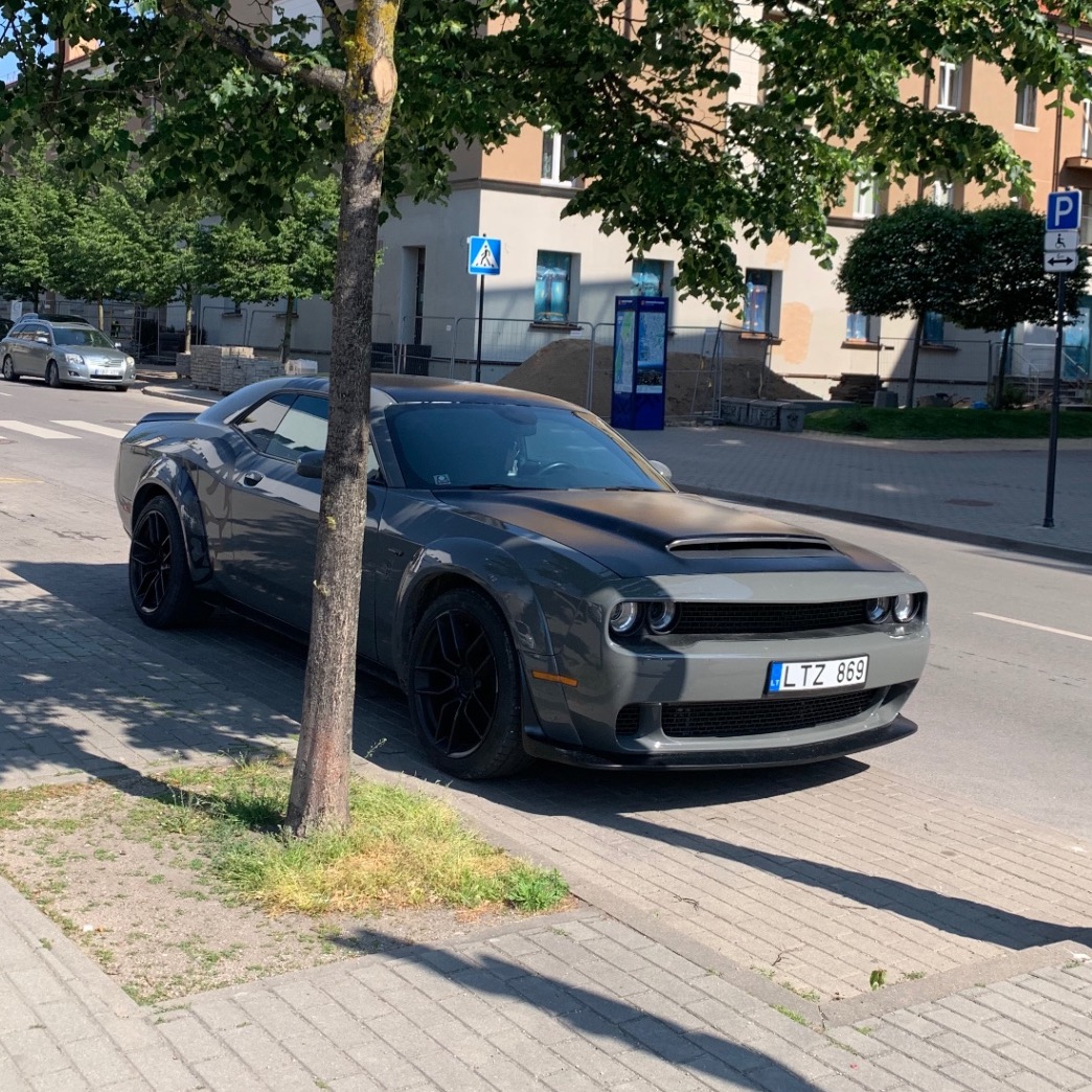 Dodge Challenger SRT Hellcat Hennessey HPE850