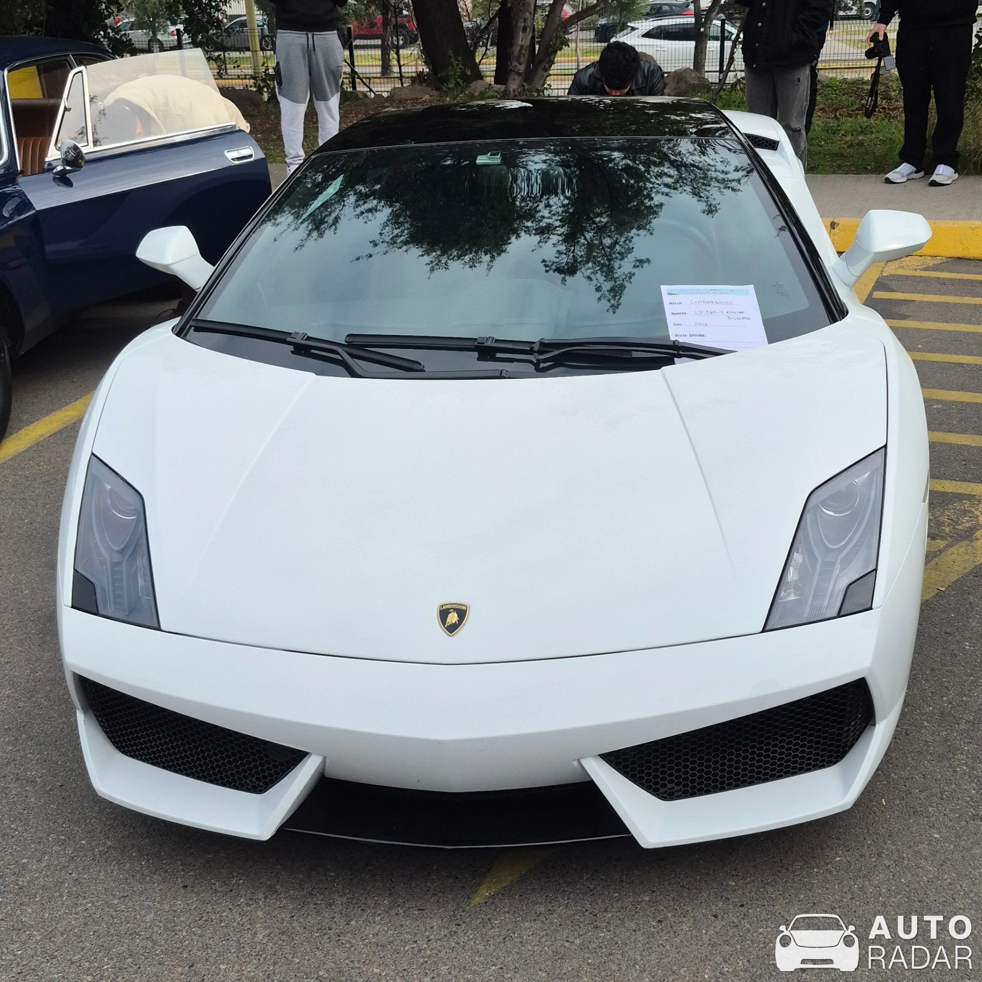 Lamborghini Gallardo LP560-4 Bicolore spotted in Las Condes
