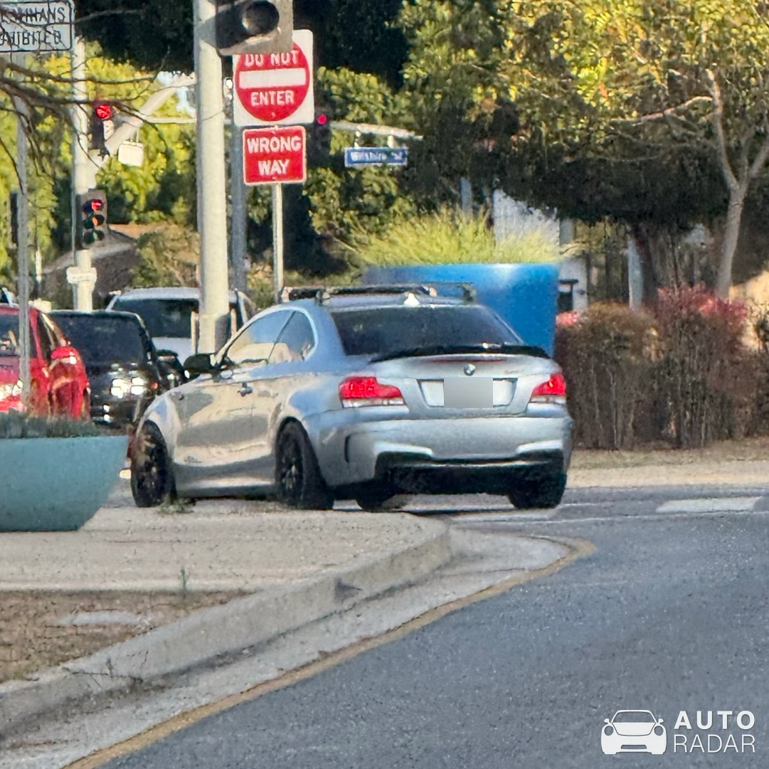 BMW 1 Series E82 Coupé spotted in Los Angeles